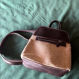 Stylish Black and Tan Women's Bag